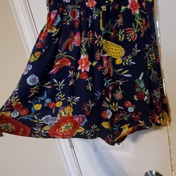 Adorable all in one romper - Picture 3 of 3